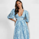 Elegantne haljine s nježnim detaljima