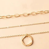 Klasični zlatni ovratnik s privjeskom